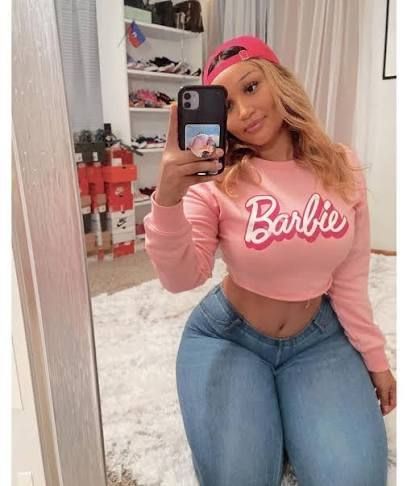 My WET 💦💦 IS READY TO TAKE IN SOME GOOD HARD COCK THAT WANT SOME JUICES 🍆💦 - Image 2